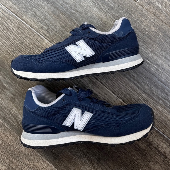 New balance navy blue sneakers shoes 12.5 - Picture 2 of 6